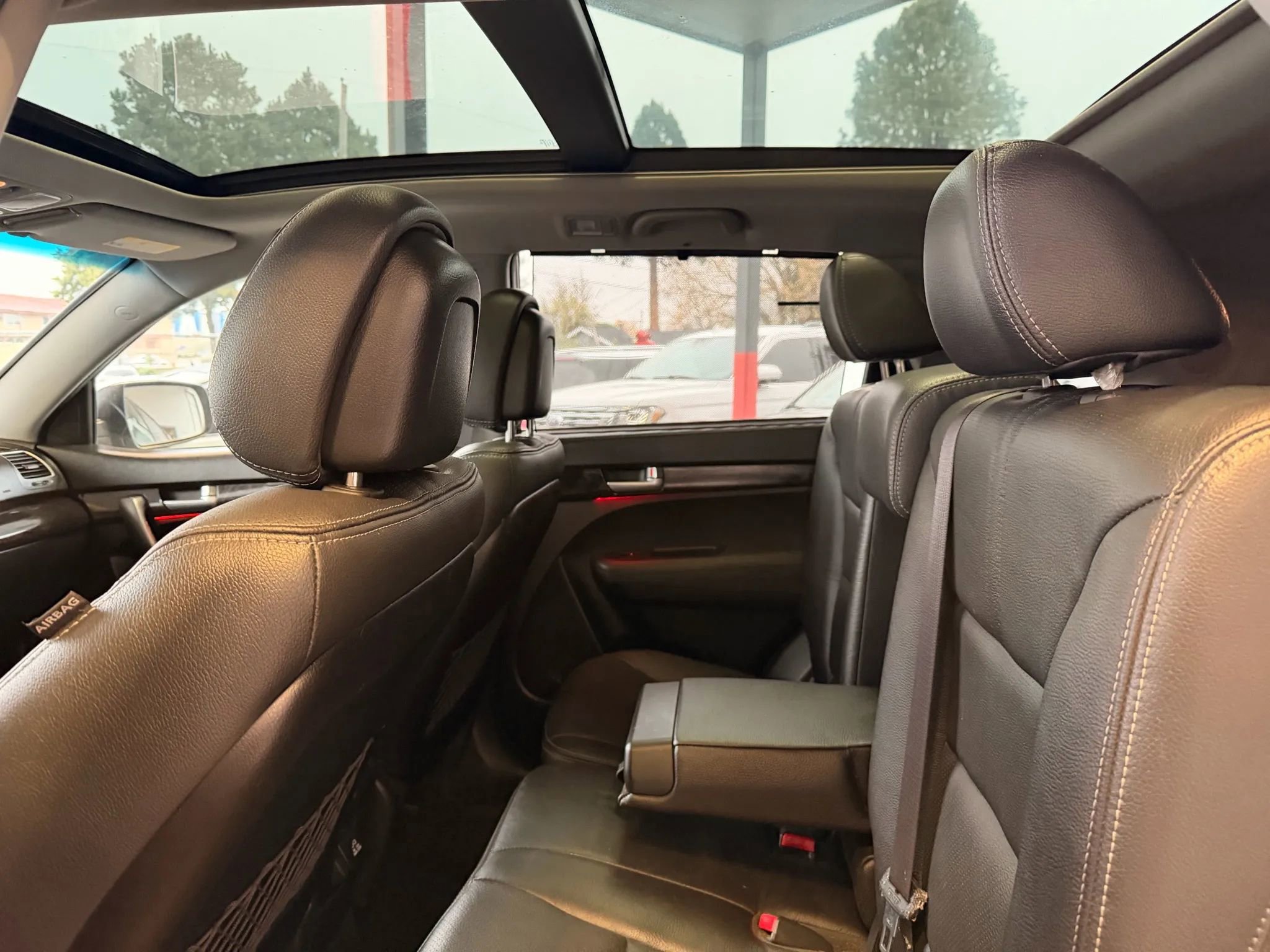 Used 2014 Kia Sorento SX w/ 3rd Row Package image 12