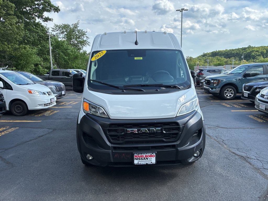 Used 2025 RAM ProMaster 2500 w/ Convenience Group FWD image 2