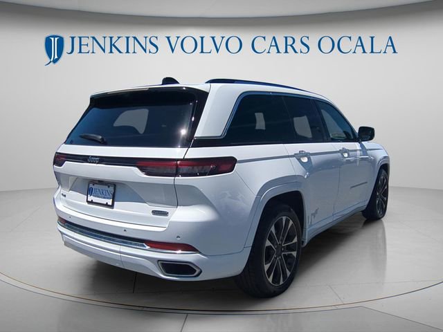 Used 2023 Jeep Grand Cherokee Overland w/ Luxury Tech Group IV AWD/4WD image 3