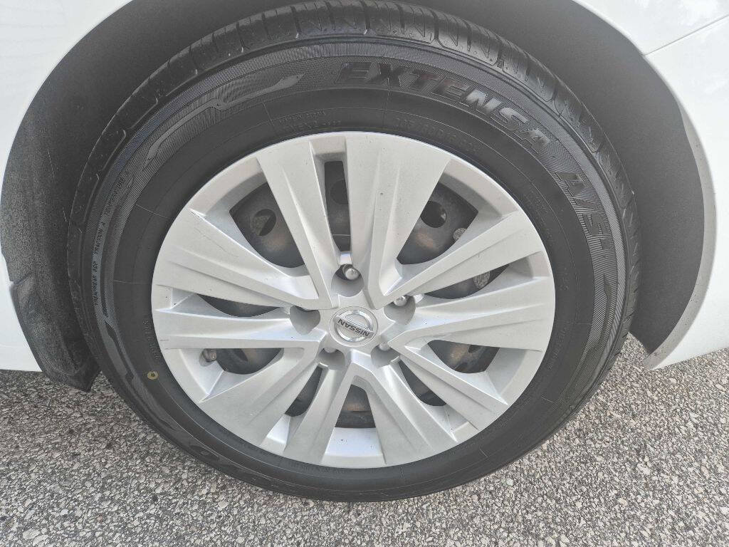 Used 2022 Nissan Sentra S FWD image 12