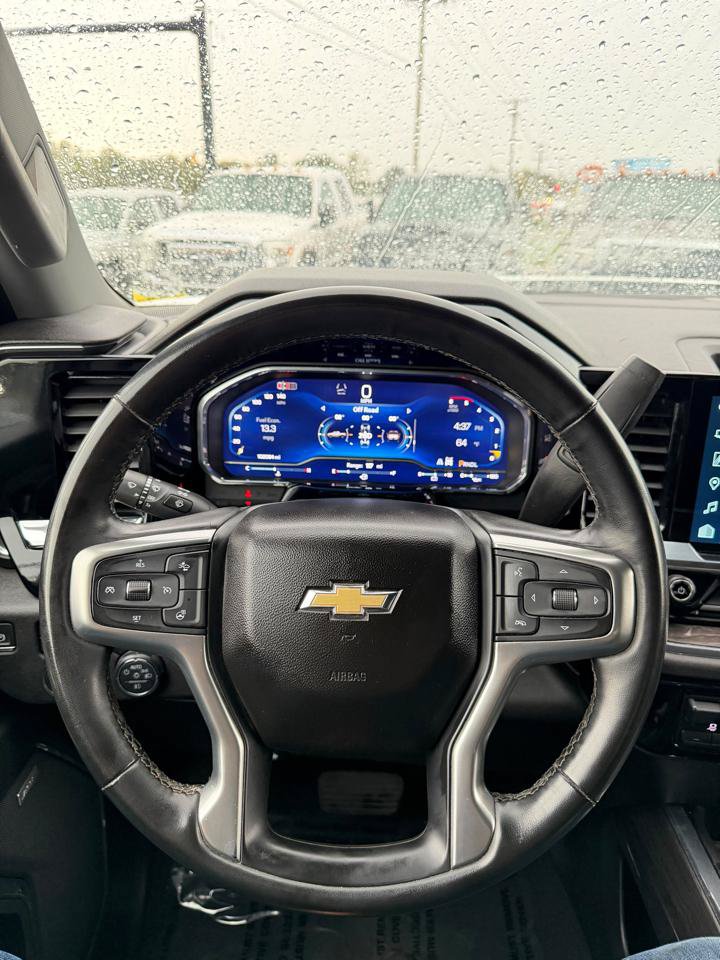Used 2024 Chevrolet Silverado 2500 LTZ w/ LTZ Plus Package AWD/4WD image 11