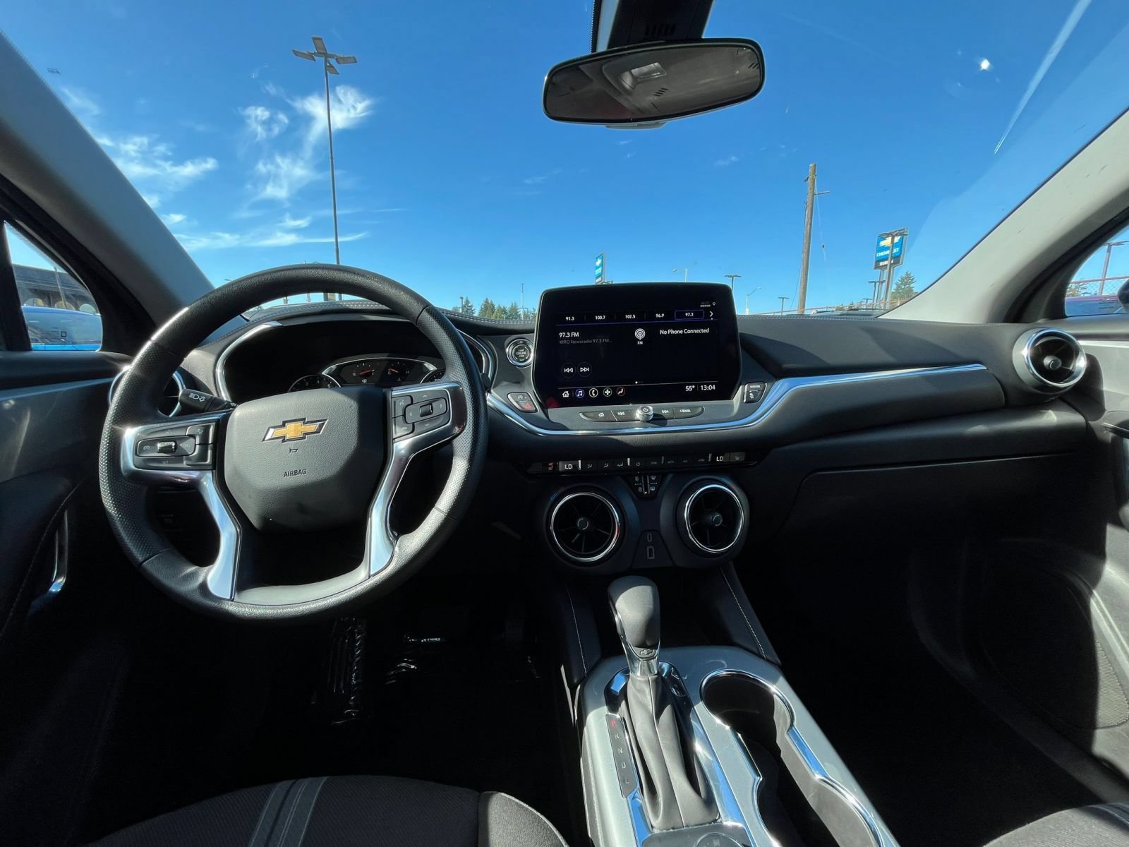 Used 2025 Chevrolet Blazer LT FWD image 33