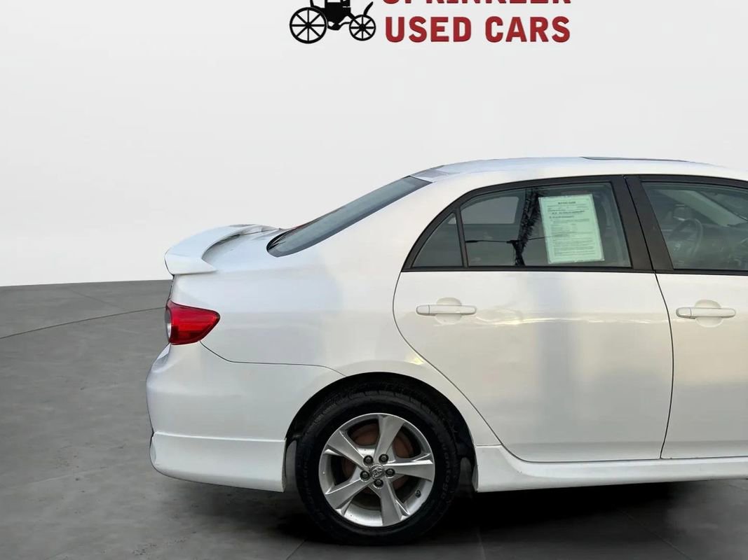 Used 2012 Toyota Corolla S image 8