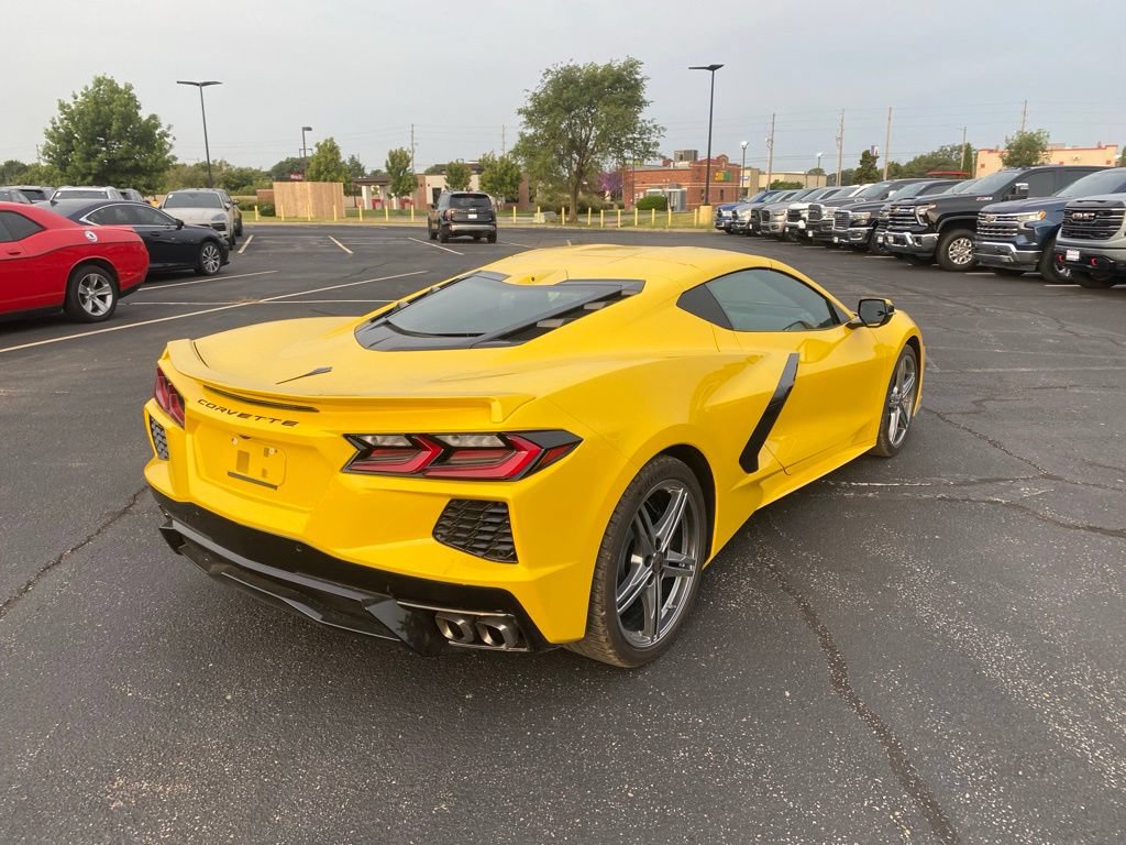 Used 2026 Chevrolet Corvette Stingray Coupe w/ 1LT RWD image 10