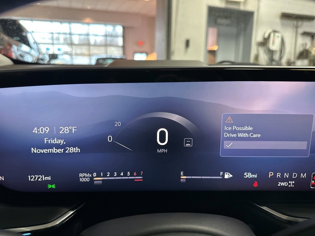 Used 2025 Buick Envision Preferred image 18