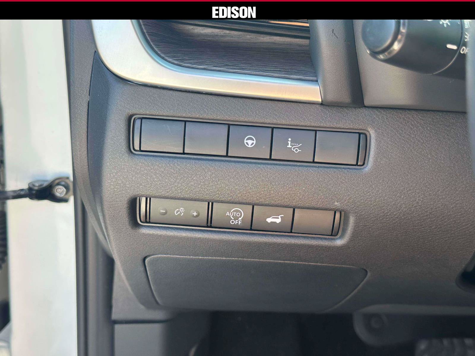 Used 2025 Nissan Rogue Platinum w/ Platinum Premium Package AWD/4WD image 21