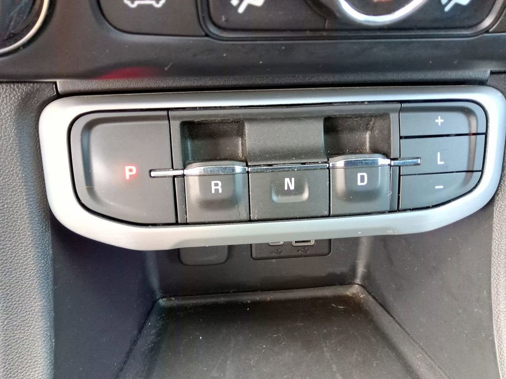 Used 2021 GMC Acadia SLT w/ LPO, Bright Accent Package image 15