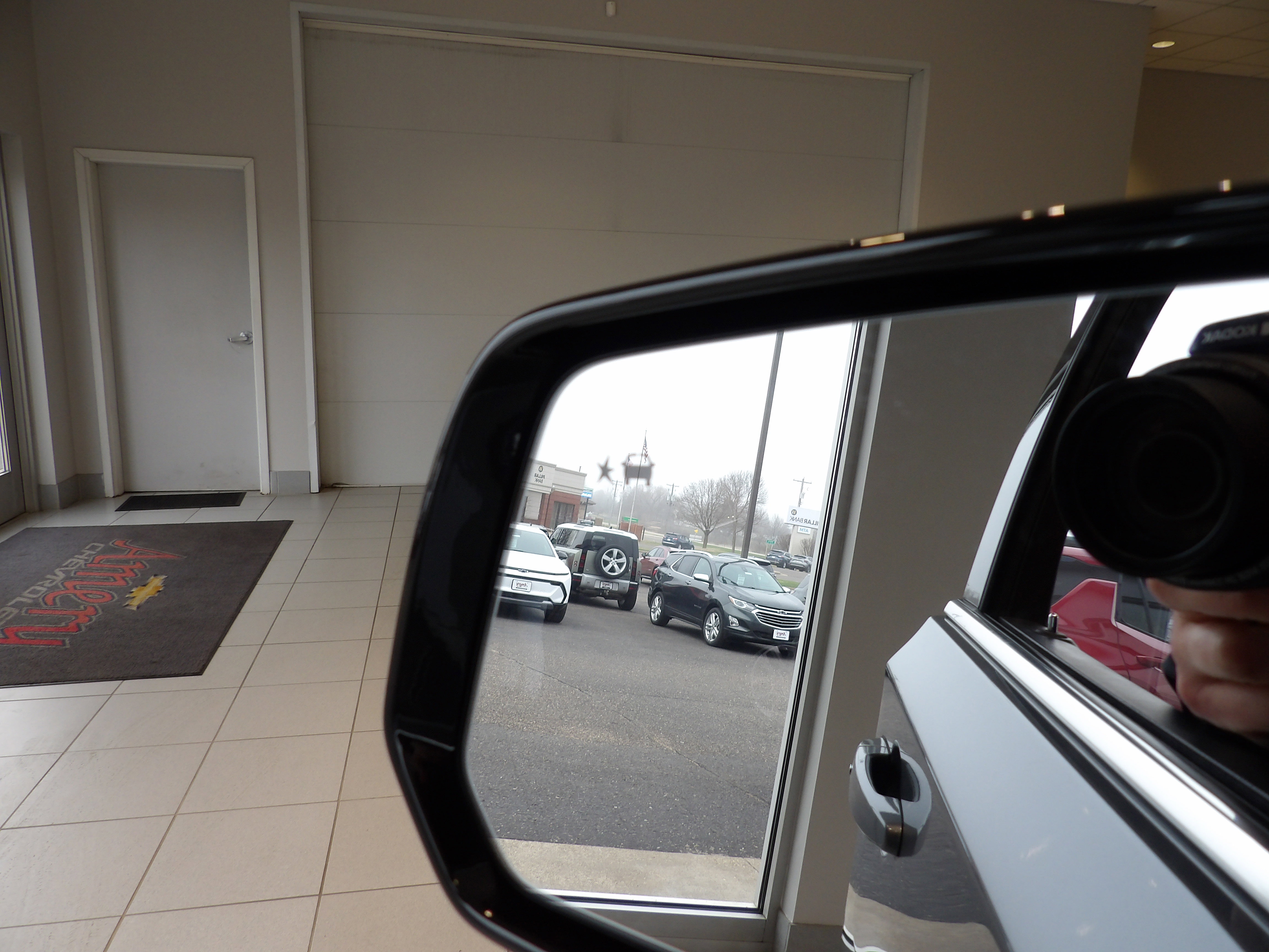 Used 2020 Chevrolet Traverse LT w/ Driver Confidence II Package image 8