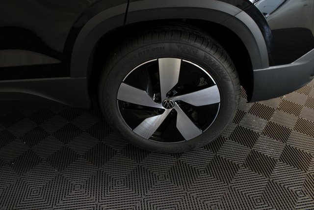 New 2025 Volkswagen Taos S image 19