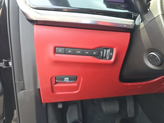 Used 2024 Jeep Wagoneer Launch Edition AWD/4WD image 17