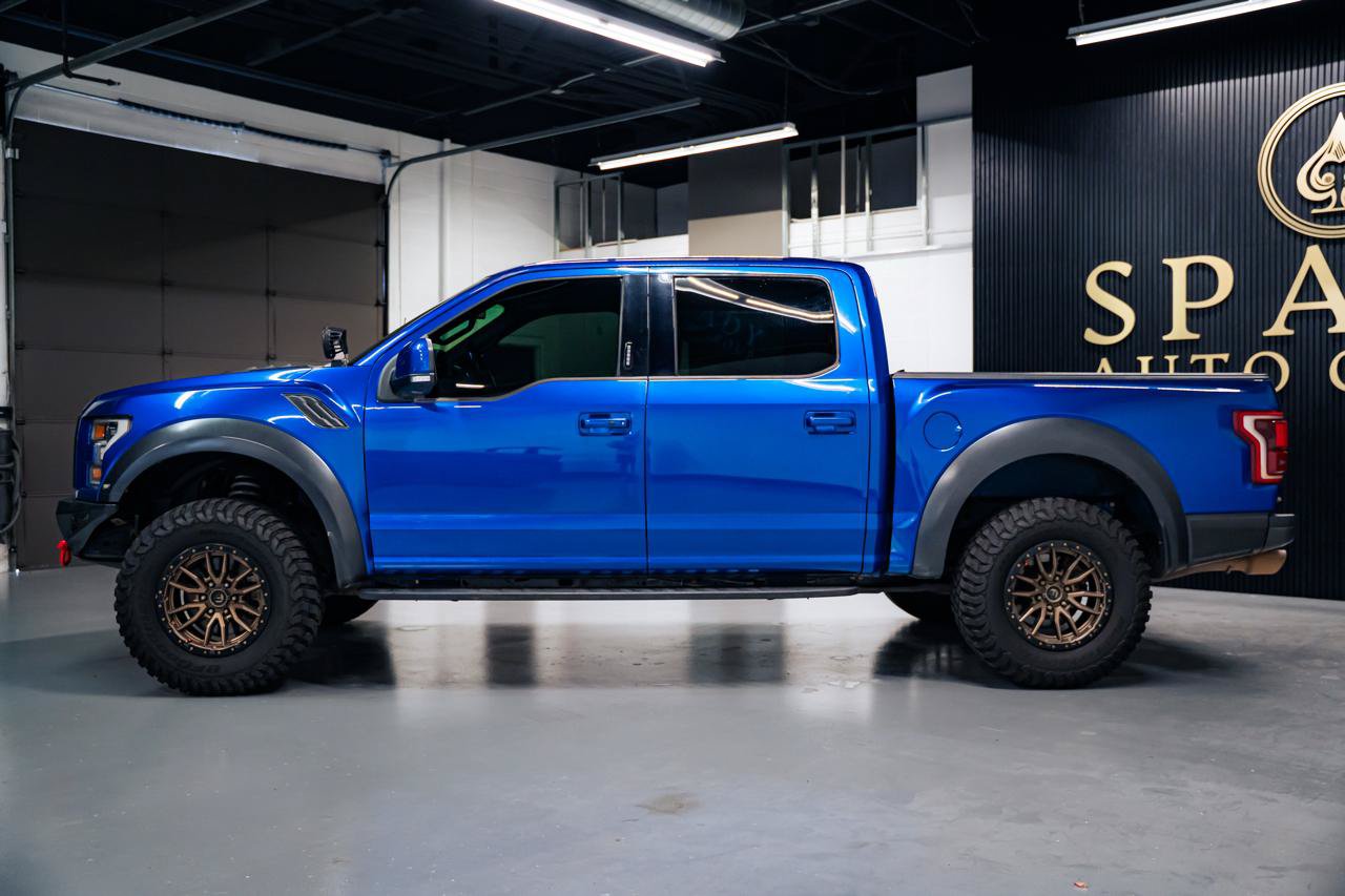 Used 2018 Ford F150 Raptor w/ Equipment Group 802A Luxury AWD/4WD image 2