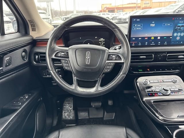 Certified 2022 Lincoln Nautilus Reserve w/ Luxury Package image 16