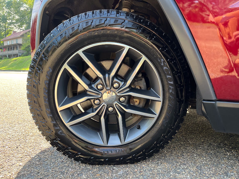 Used 2017 Jeep Grand Cherokee Limited AWD/4WD image 52