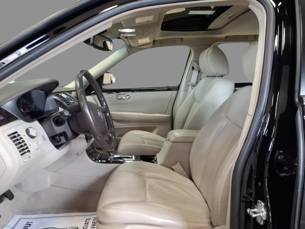 Used 2008 Cadillac DTS w/ Sun And Sound Package FWD image 17