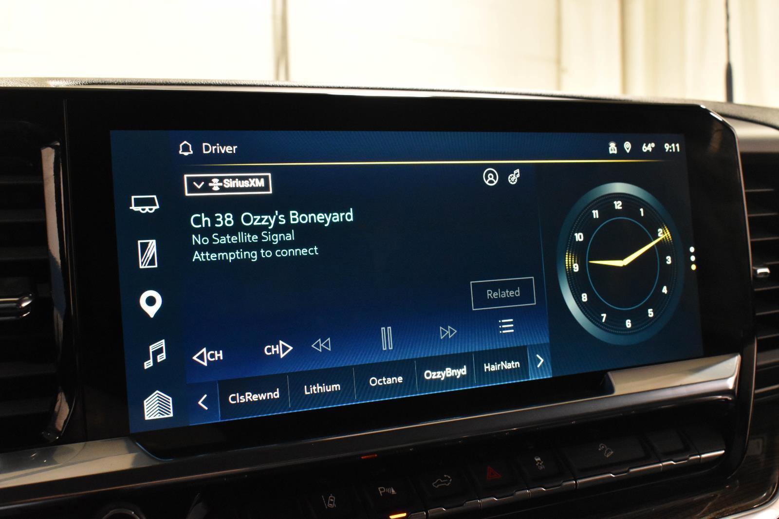 Used 2025 Chevrolet Silverado 2500 LT w/ All Star Edition AWD/4WD image 18