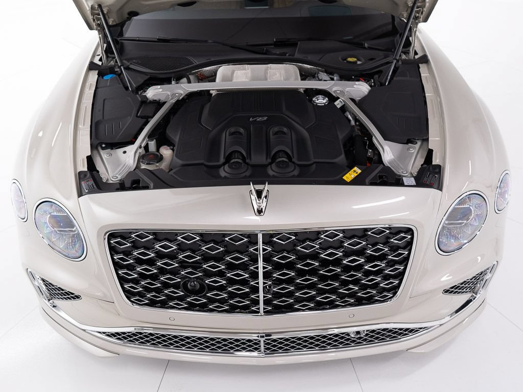 Used 2025 Bentley Flying Spur Plug-In Hybrid AWD/4WD image 50