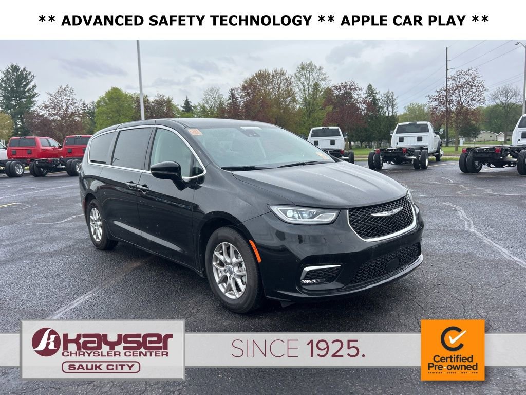 Certified 2024 Chrysler Pacifica Touring-L
