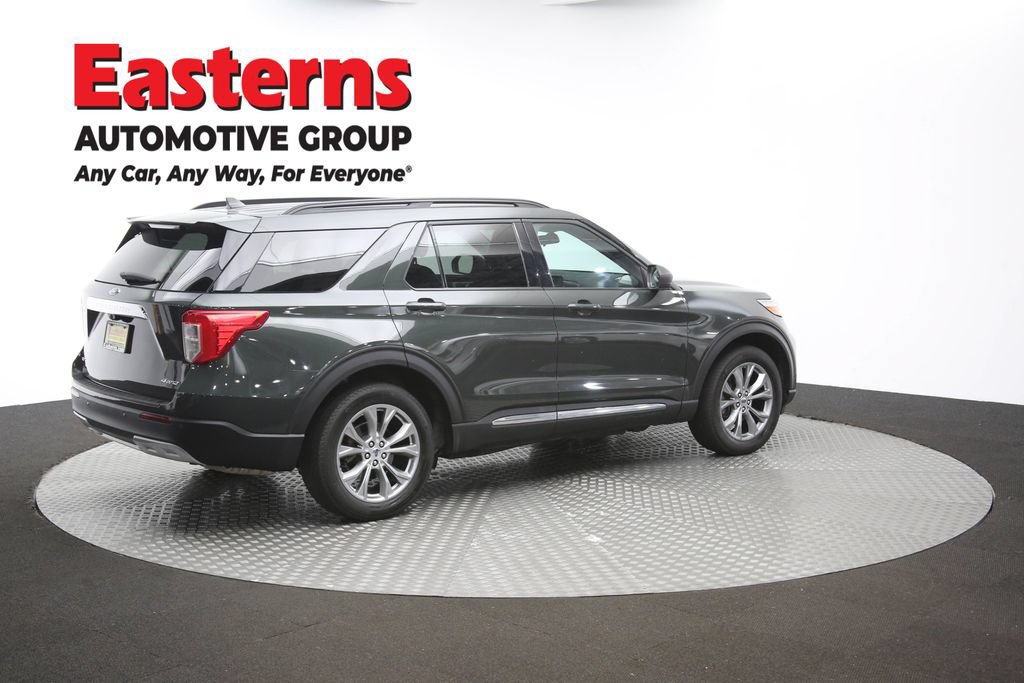 Used 2022 Ford Explorer XLT w/ Equipment Group 202A AWD/4WD image 45