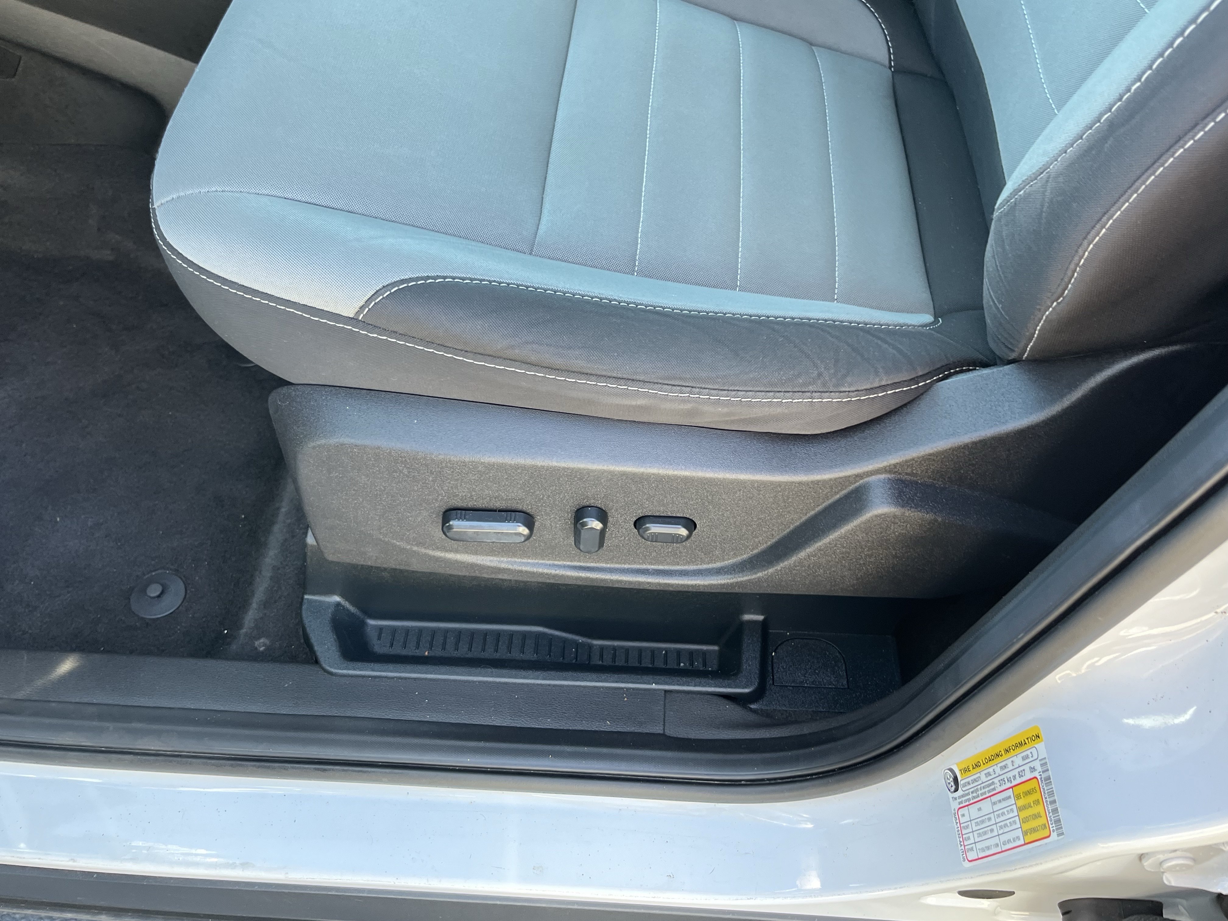 Used 2016 Ford Escape SE w/ Equipment Group 201A FWD image 14