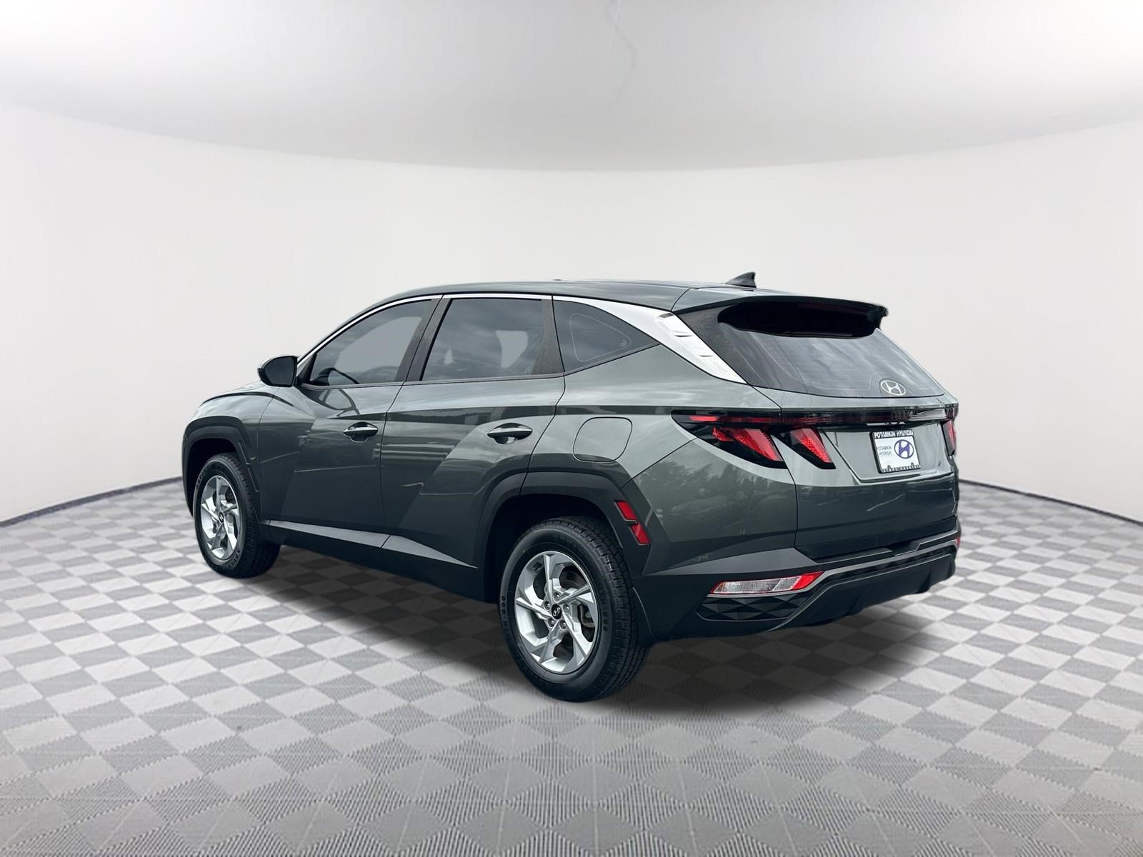 Used 2022 Hyundai Tucson SE w/ Cargo Package AWD/4WD image 7