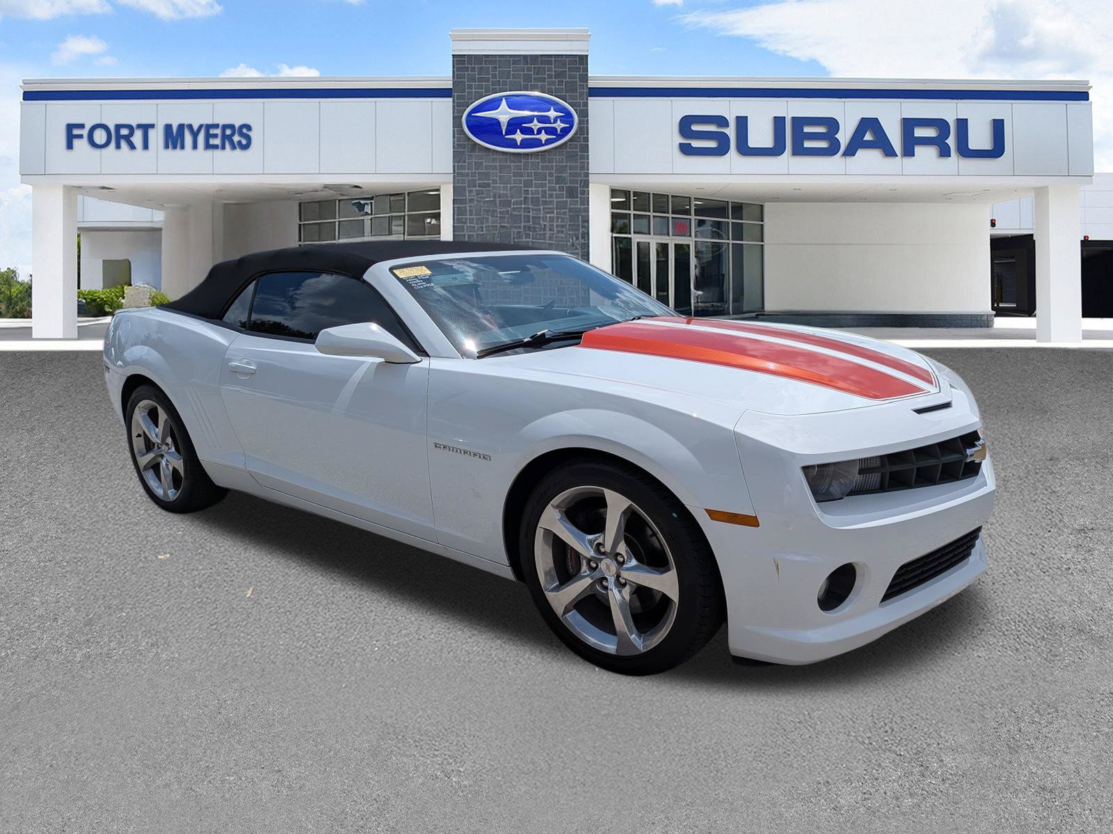 Used 2013 Chevrolet Camaro SS w/ RS Package RWD image 2
