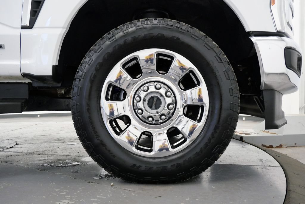 Used 2023 Ford F250 Lariat w/ Chrome Package AWD/4WD image 37