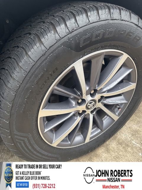 Used 2019 Toyota Highlander XLE image 10