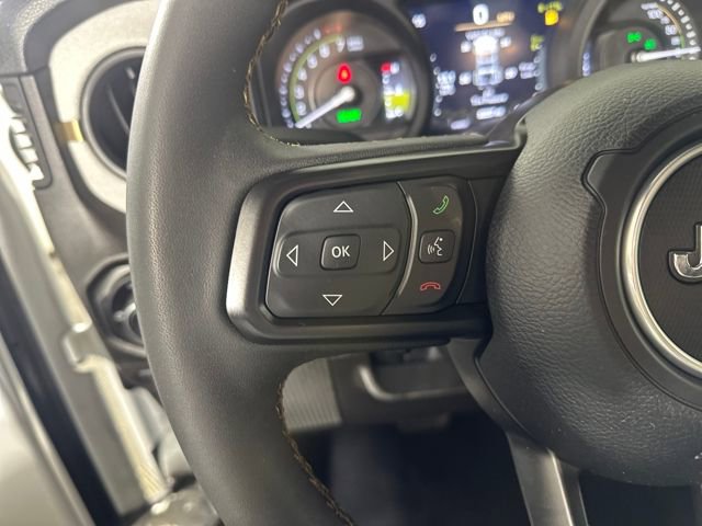 Used 2024 Jeep Wrangler Unlimited image 15