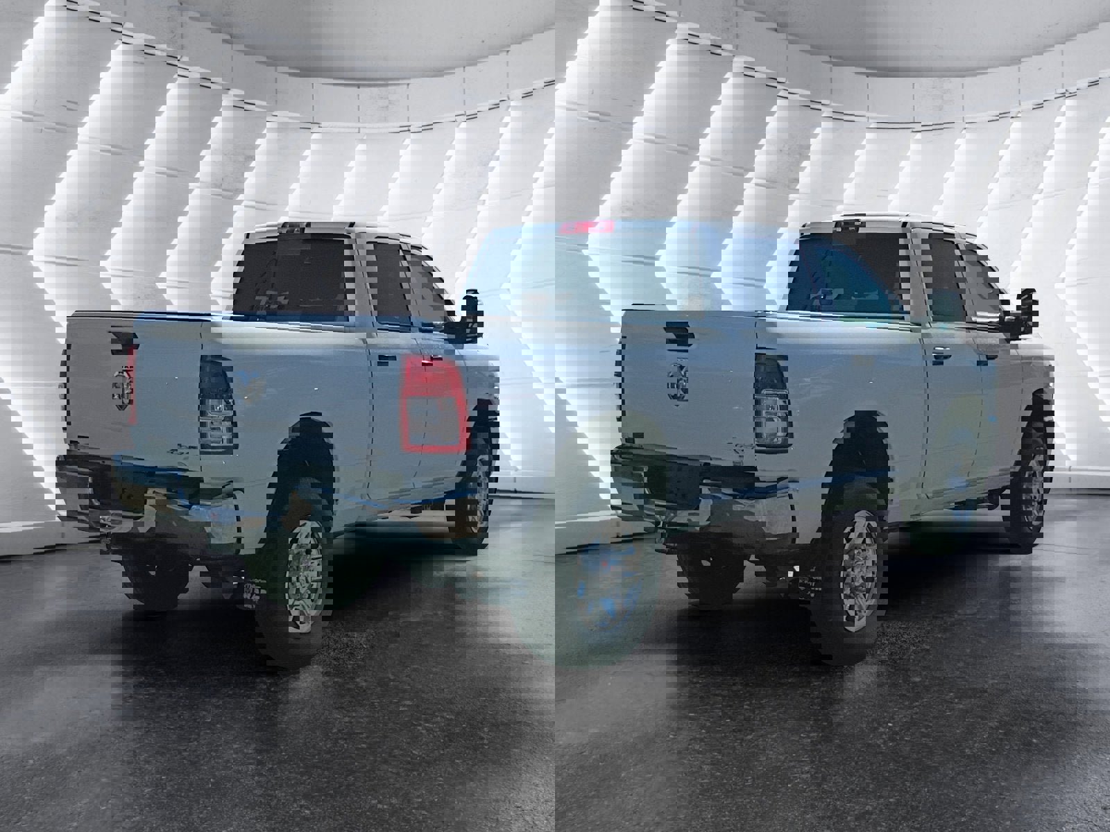 Used 2024 RAM 2500 Tradesman w/ Chrome Appearance Group image 6