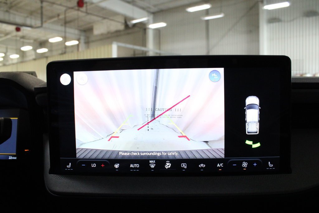 New 2026 Ford Maverick XLT w/ XLT Luxury Package FWD image 4