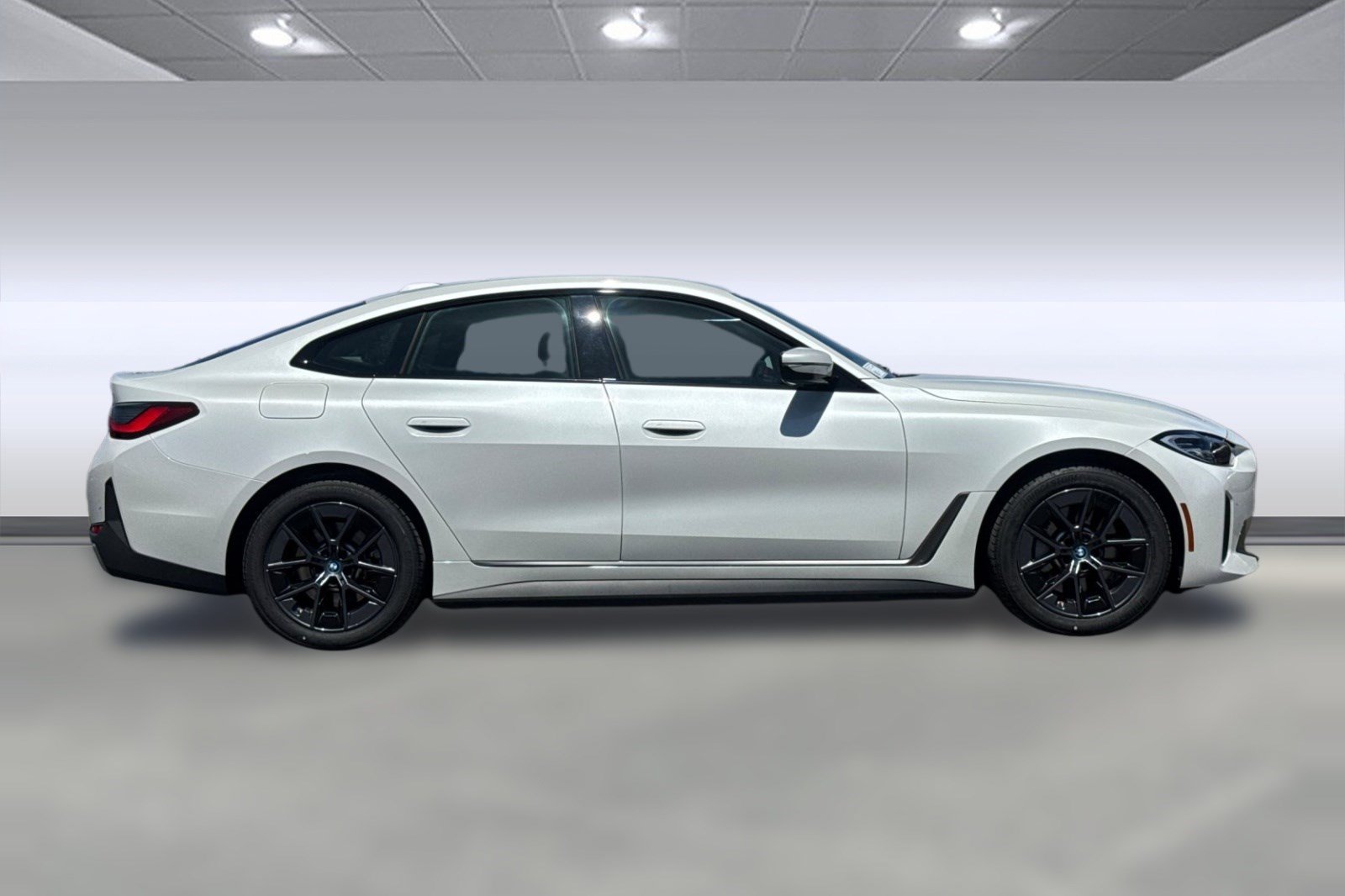 Certified 2023 BMW i4 eDrive35 w/ Premium Package RWD image 7