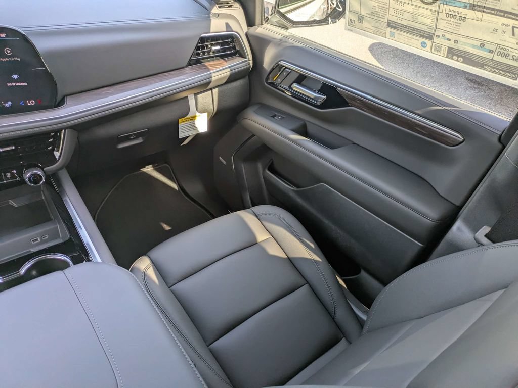 New 2026 Chevrolet Suburban LT w/ Comfort Package RWD image 20