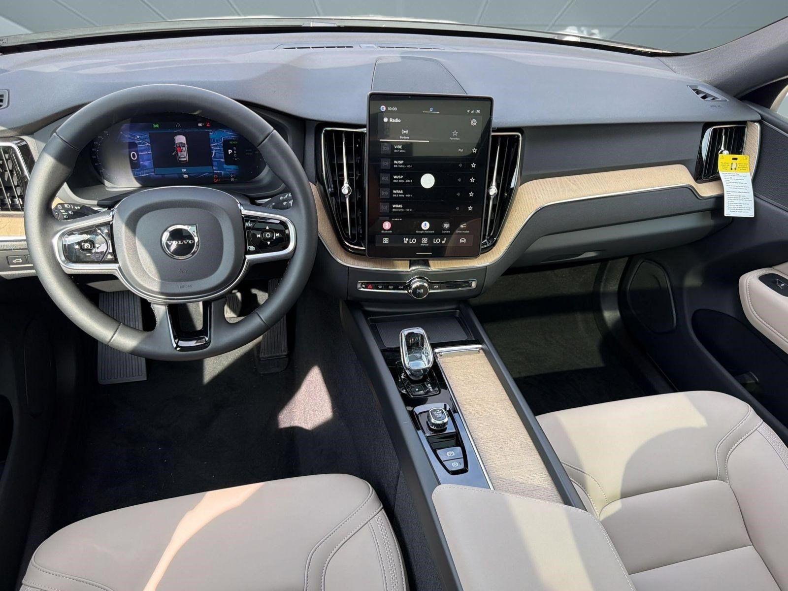 New 2026 Volvo XC60 T8 Core w/ Climate Package AWD/4WD image 16