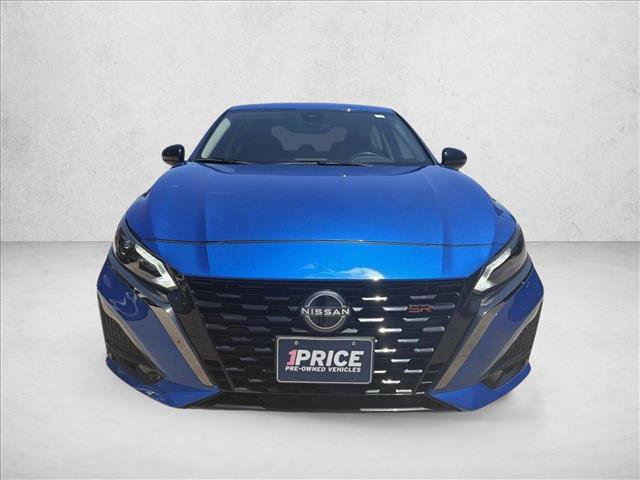 Used 2025 Nissan Altima 2.5 SR FWD image 9