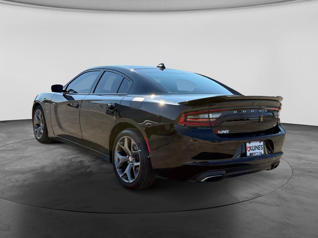 Used 2016 Dodge Charger R/T w/ Plus Group RWD image 6