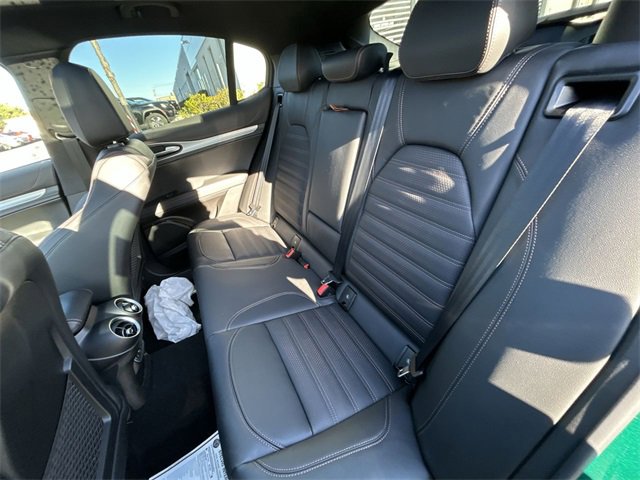 New 2025 Alfa Romeo Stelvio Sprint image 13