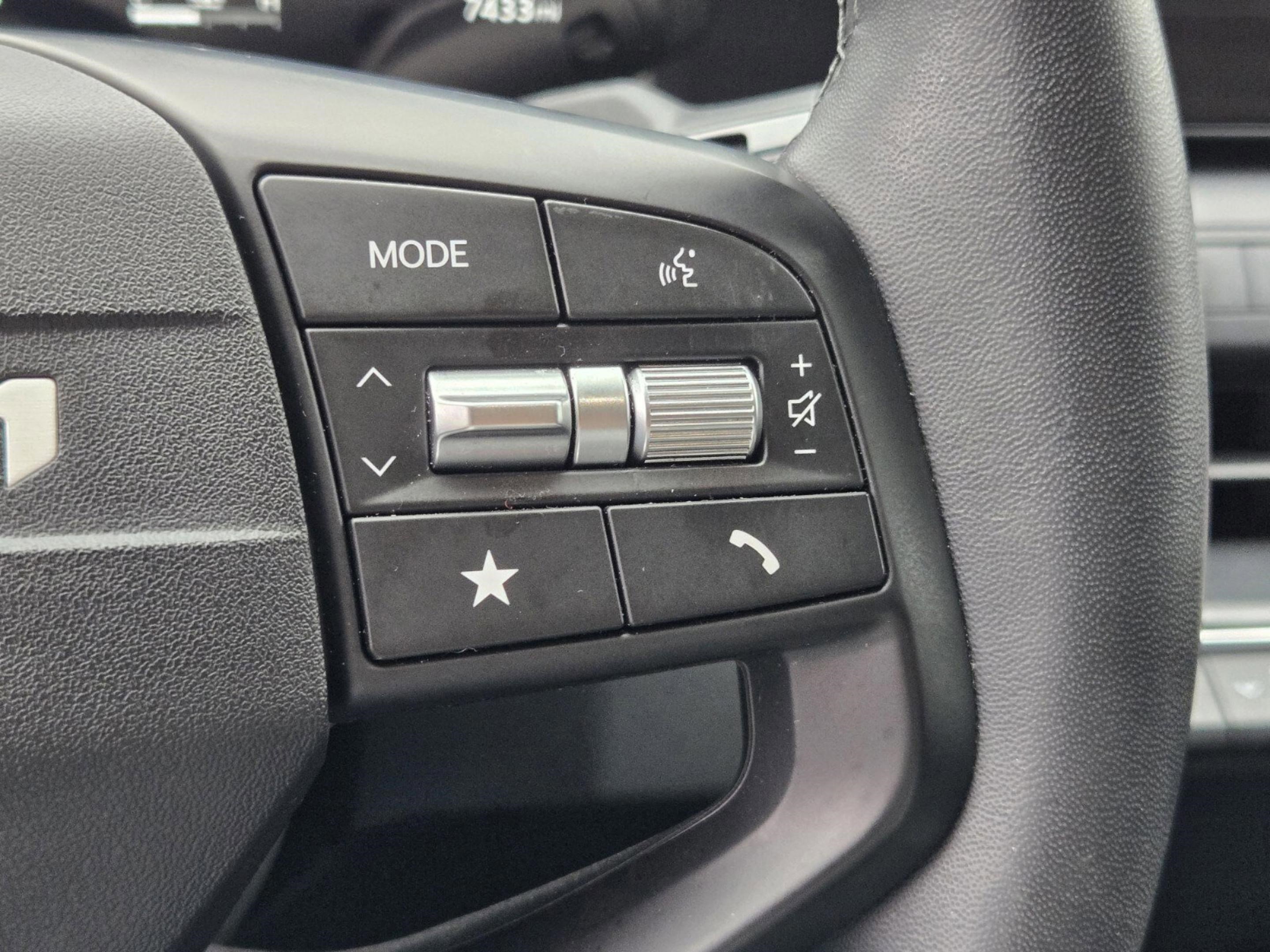 Used 2025 Kia K4 EX image 50