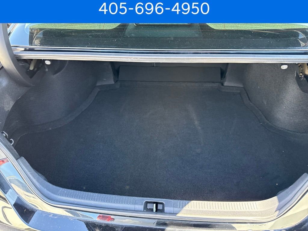 Used 2022 Toyota Camry SE image 16