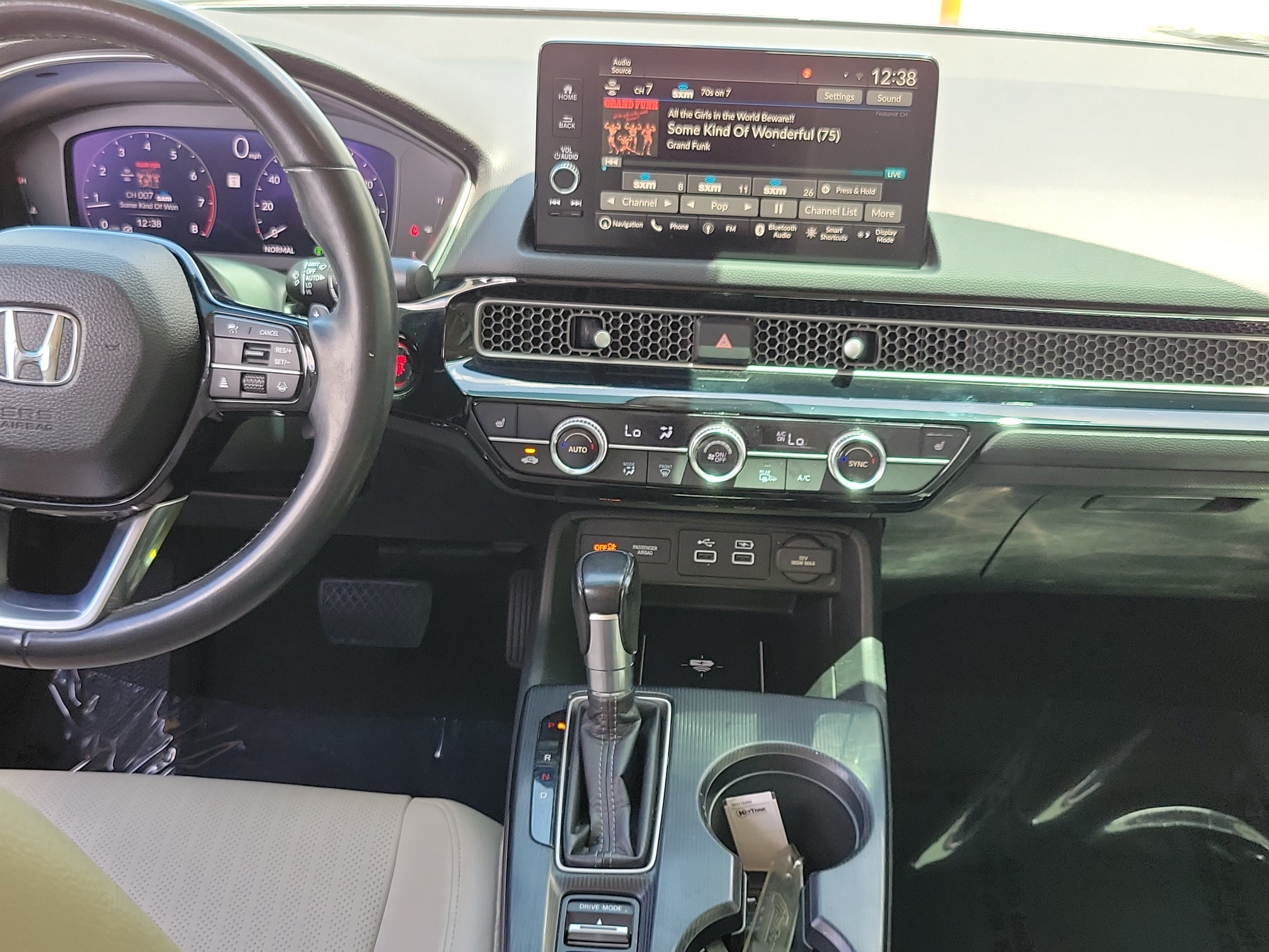 Used 2022 Honda Civic Touring image 21