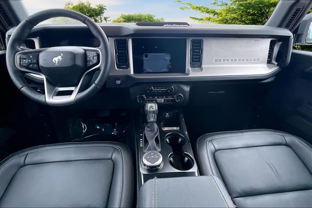 New 2025 Ford Bronco Outer Banks image 5