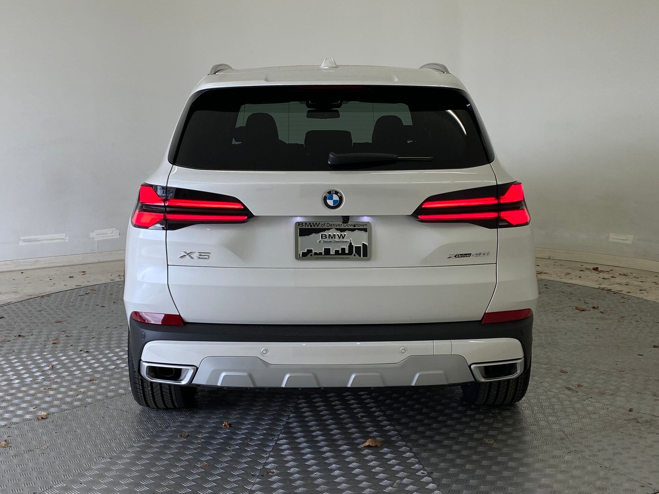 New 2026 BMW X5 xDrive40i w/ Premium Package image 9