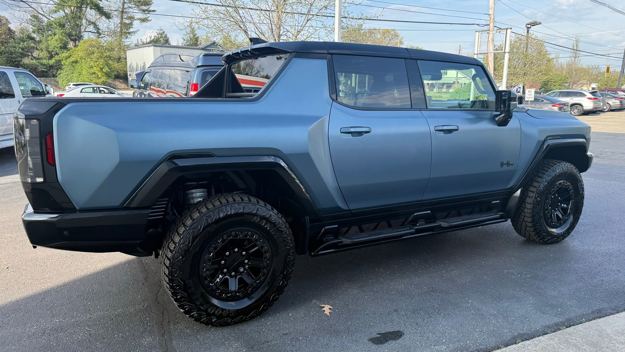 Used 2024 GMC Hummer EV 3X w/ Omega Edition AWD/4WD image 13