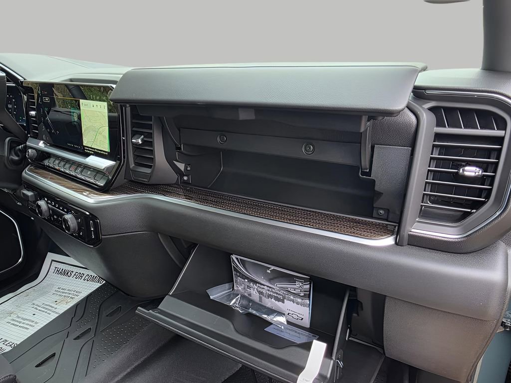 New 2026 Chevrolet Silverado 1500 LT w/ LPO, Dark Essentials Package image 16