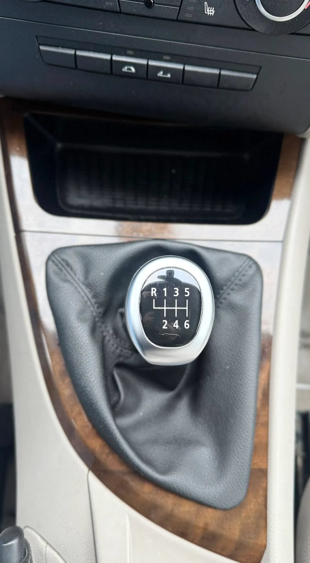 Used 2011 BMW 135i Convertible RWD image 24
