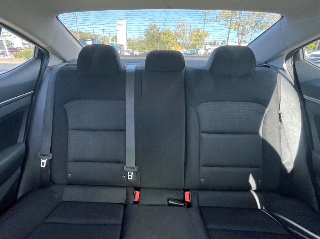 Used 2018 Hyundai Elantra SEL FWD image 30