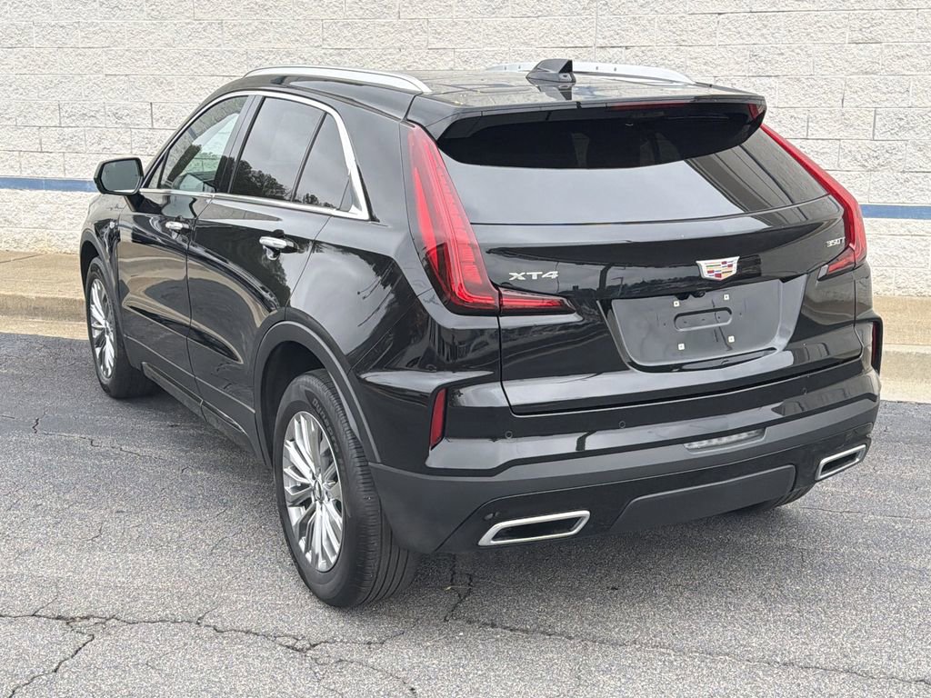 Certified 2025 Cadillac XT4 Premium Luxury w/ Technology Package image 5