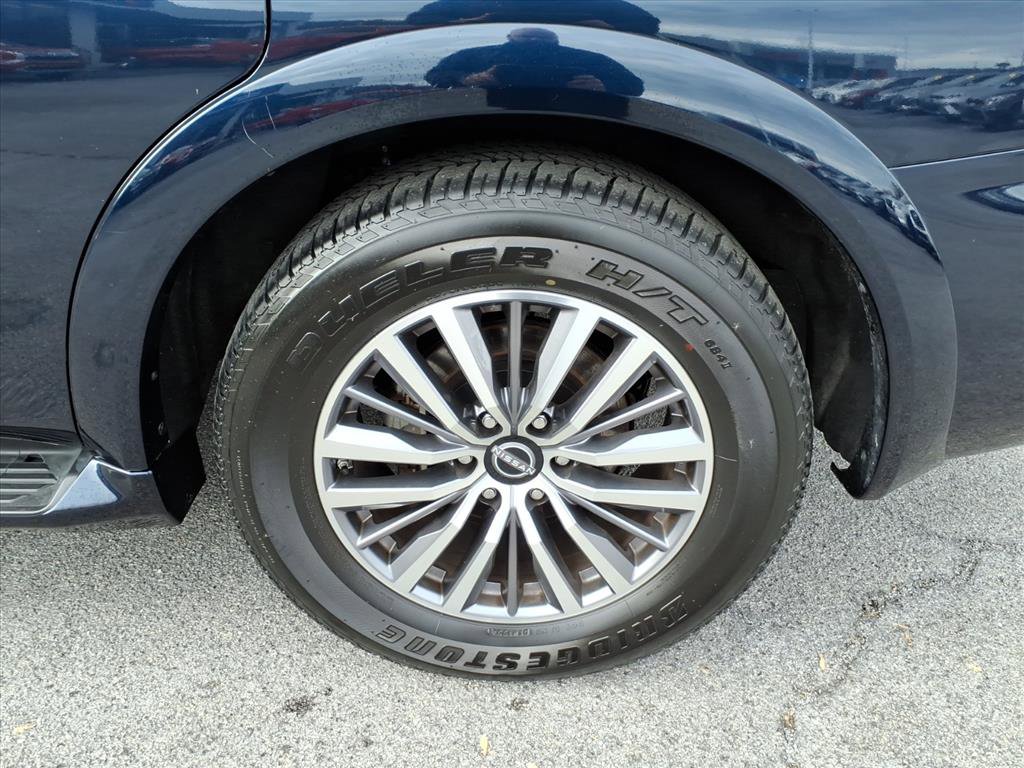 Certified 2024 Nissan Armada SL w/ Captain's Chairs Package image 4