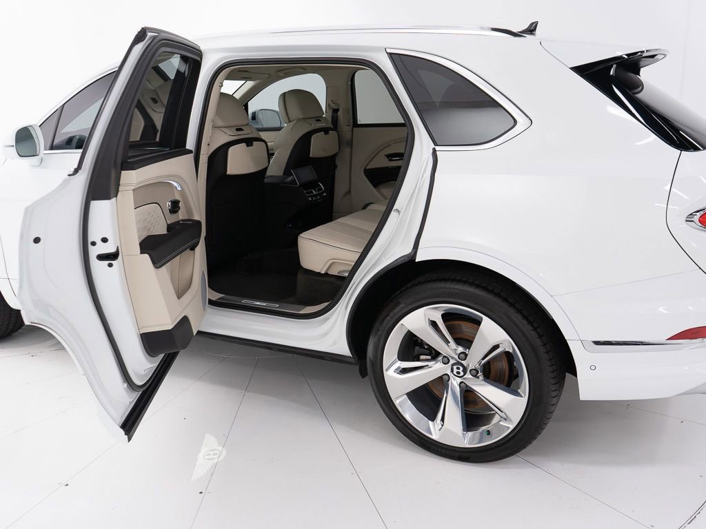 Certified 2023 Bentley Bentayga Extended Wheelbase AWD/4WD image 20