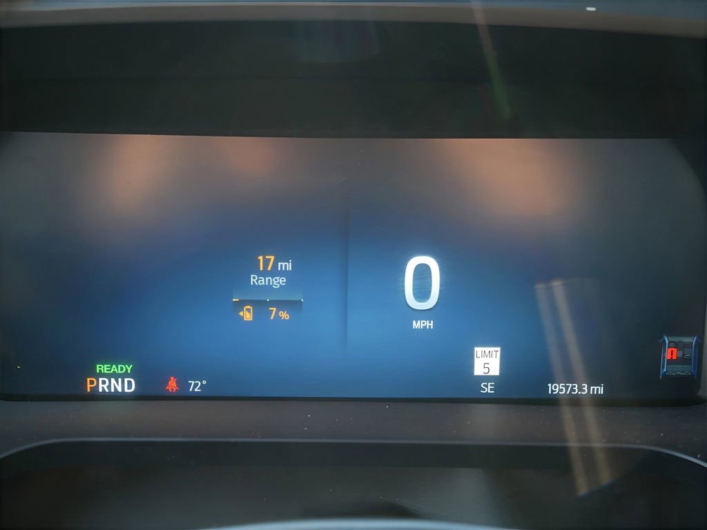 Used 2024 Ford F150 Lightning Platinum image 19