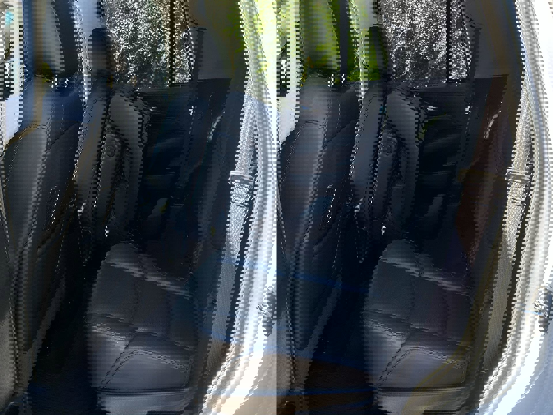 Used 2017 Cadillac Escalade Premium Luxury image 32